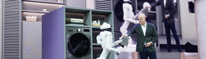 AI-Powered Pet Communication Tools: Are “Pet Phones” and Touchscreens the Future